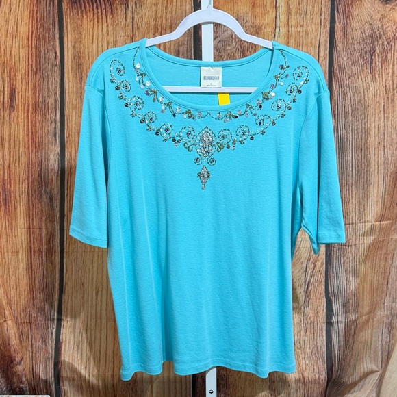 Bedford Fair Tops - 🚨(5/$10) Bedford Fair Embellished Short Sleeve Tee Size XL